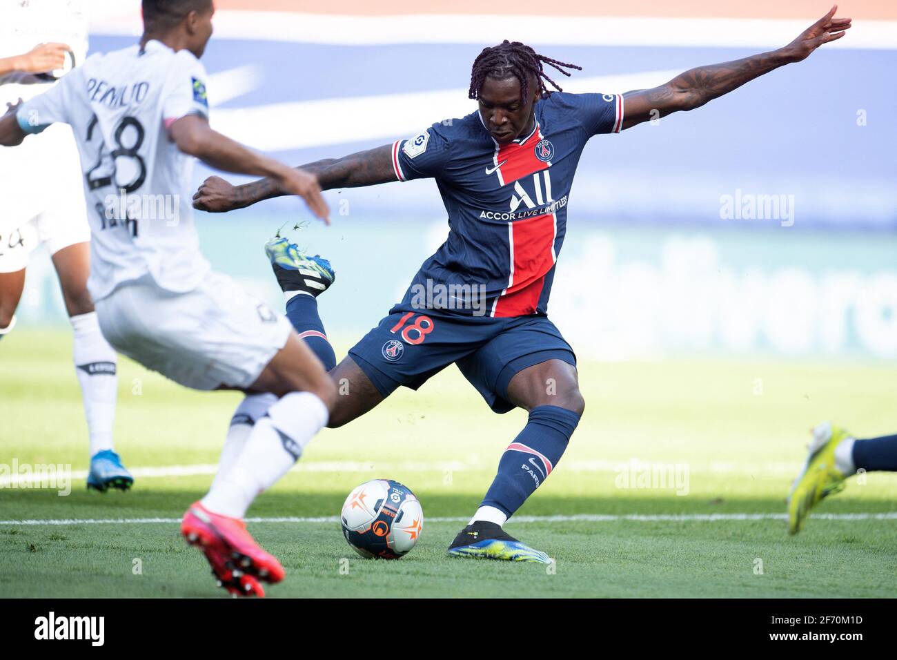 Moise Kean del PSG in azione durante la Ligue 1 match tra Paris Saint Germain e LOSC Lille al Parc des Princes il 03 aprile 2021 a Parigi, Francia. Foto di David Niviere / ABACAPRESS.COM Foto Stock