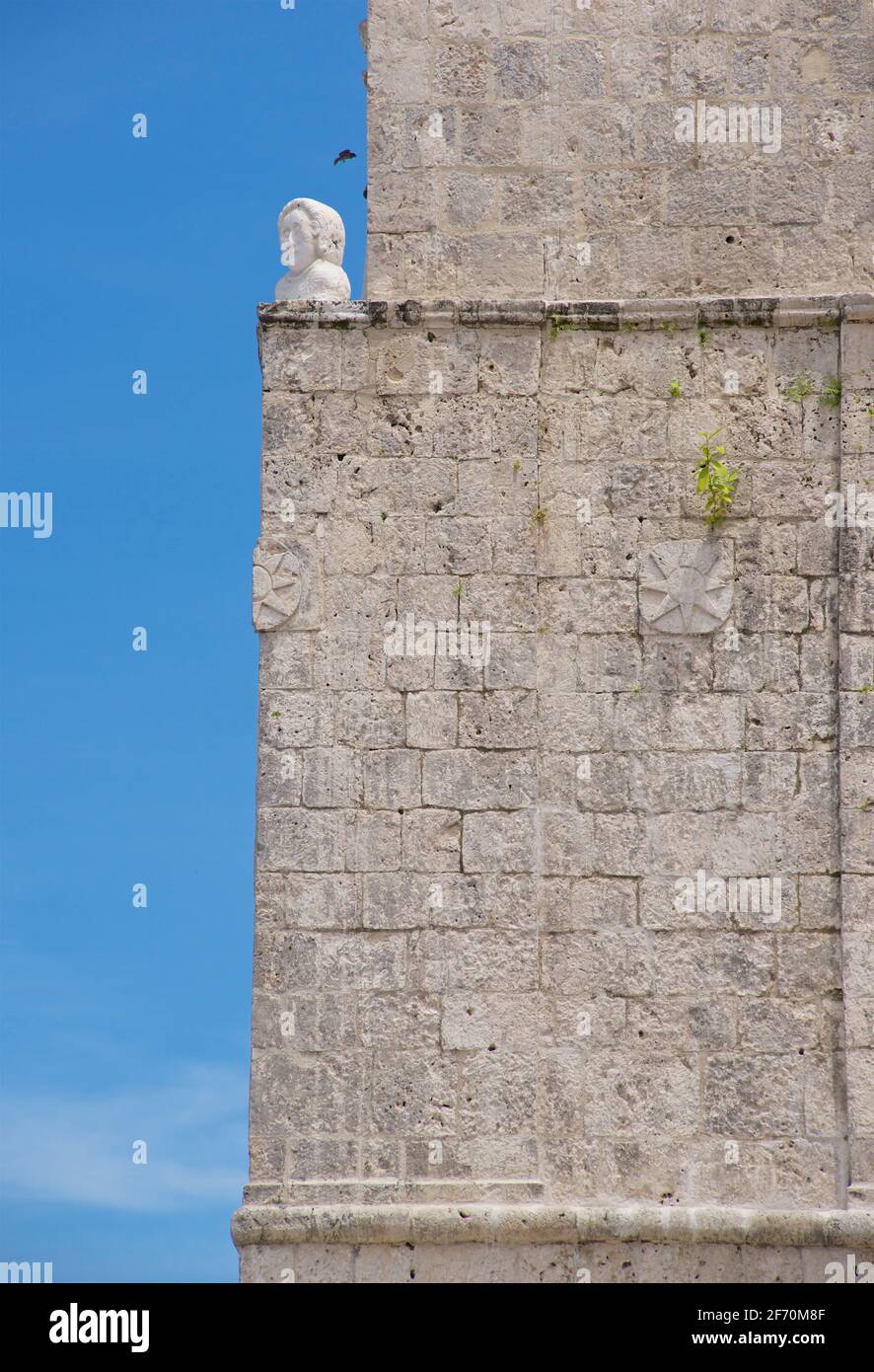 Chiesa di Baclayon, Baclayon, isola di Bohol. Altrimenti conosciuta come la Purisima Concepcion de la Virgen Maria Parish Church. Centro di Visayas, Filippine. Dettaglio architettonico; pietra orale; ultimata nel 1737. Foto Stock