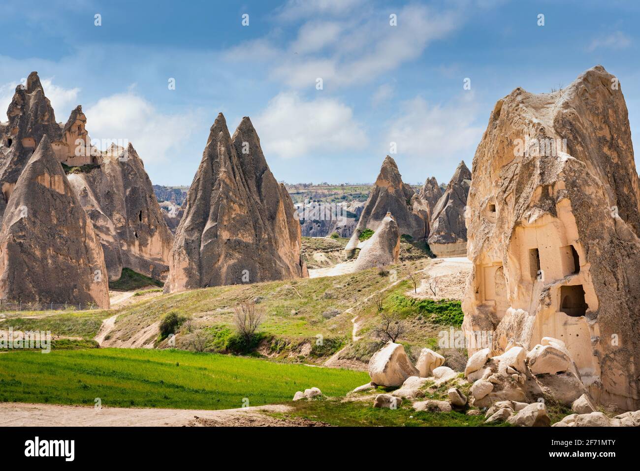 Cappadocia, formazione rocciosa e cielo blu. Anatolia, Turchia Foto Stock