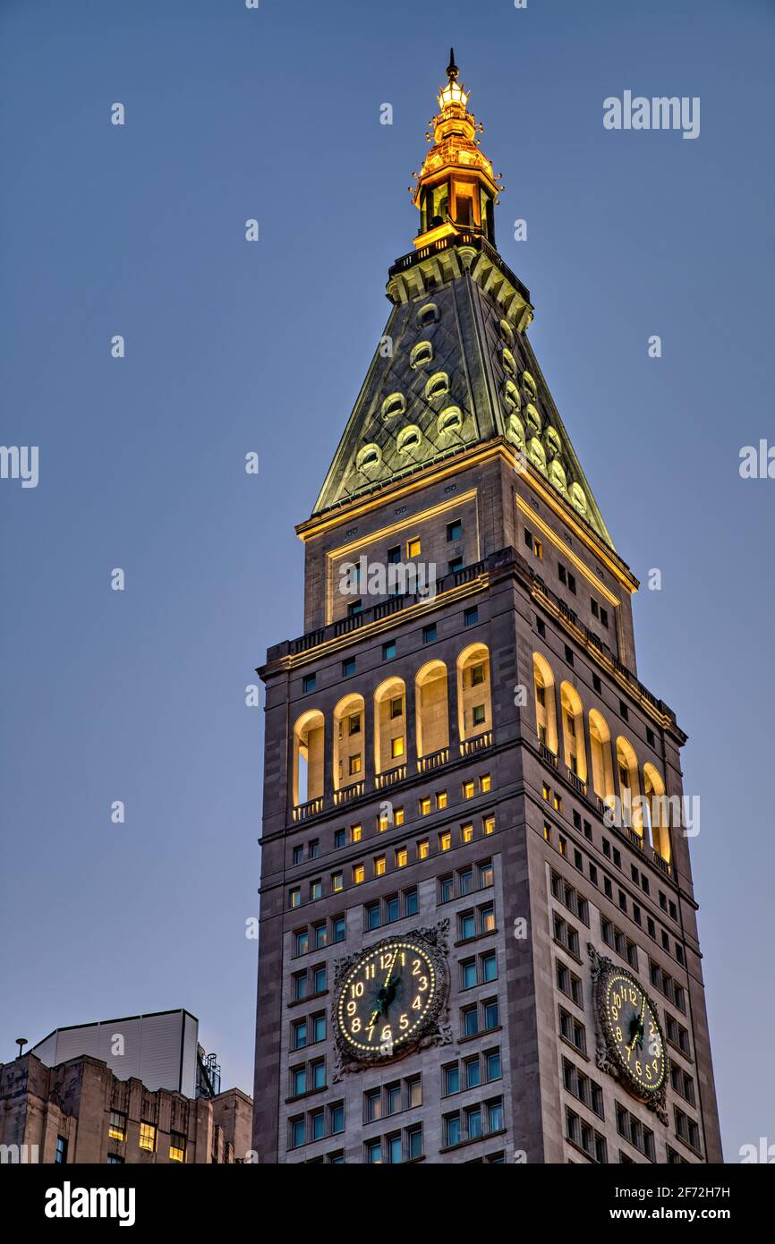 Metropolitan Life Insurance Company Tower, 1 Madison Avenue, punto di riferimento sul Madison Square Park di New York. Foto Stock