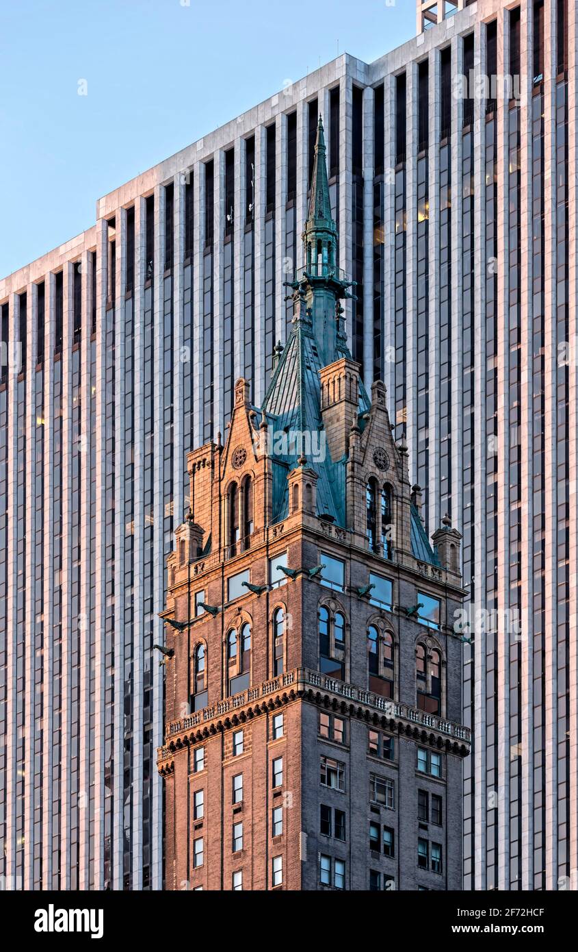 Sherry Netherland (con GM Building sullo sfondo), situato al 781 Fifth Avenue a East 59th Street. Foto Stock