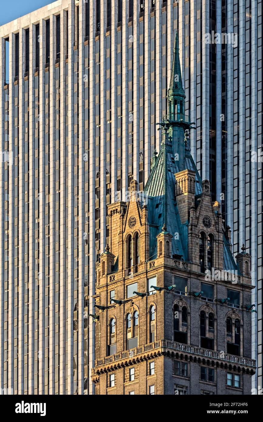 Sherry Netherland (con GM Building sullo sfondo), situato al 781 Fifth Avenue a East 59th Street. Foto Stock