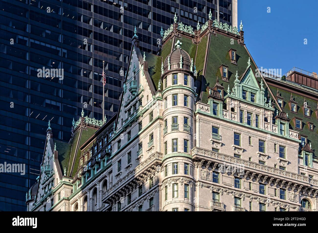 Plaza Hotel (edificio Solow sullo sfondo) Foto Stock