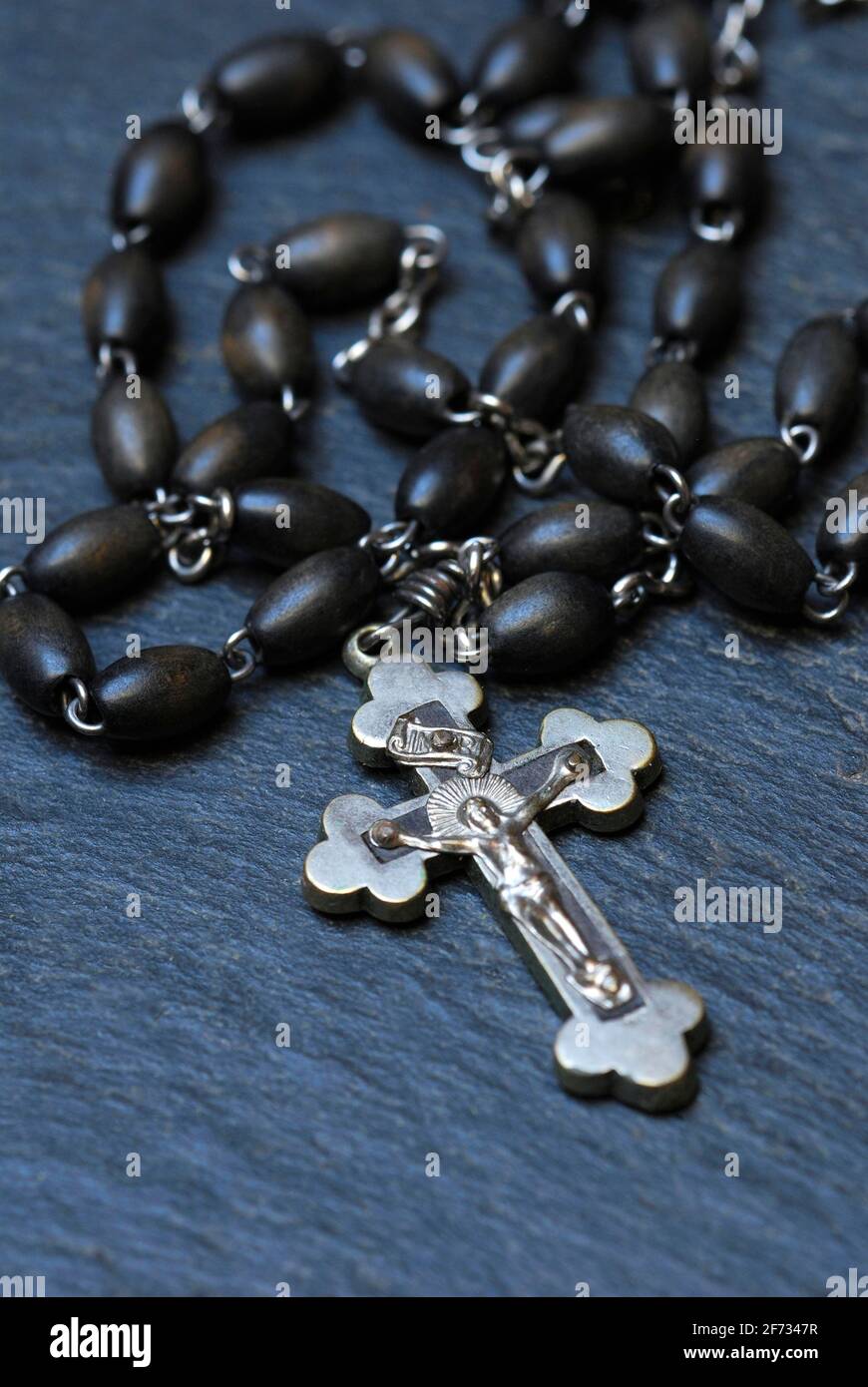 Rosario, crocifisso, croce, Gesù croce, catena rosaria Foto Stock
