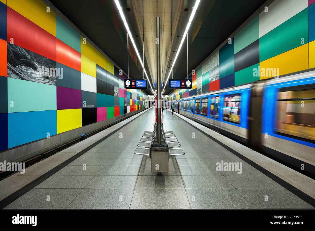 Stazione della metropolitana, Georg-Brauchle-Ring, Monaco, alta Baviera, Baviera, Germania Foto Stock