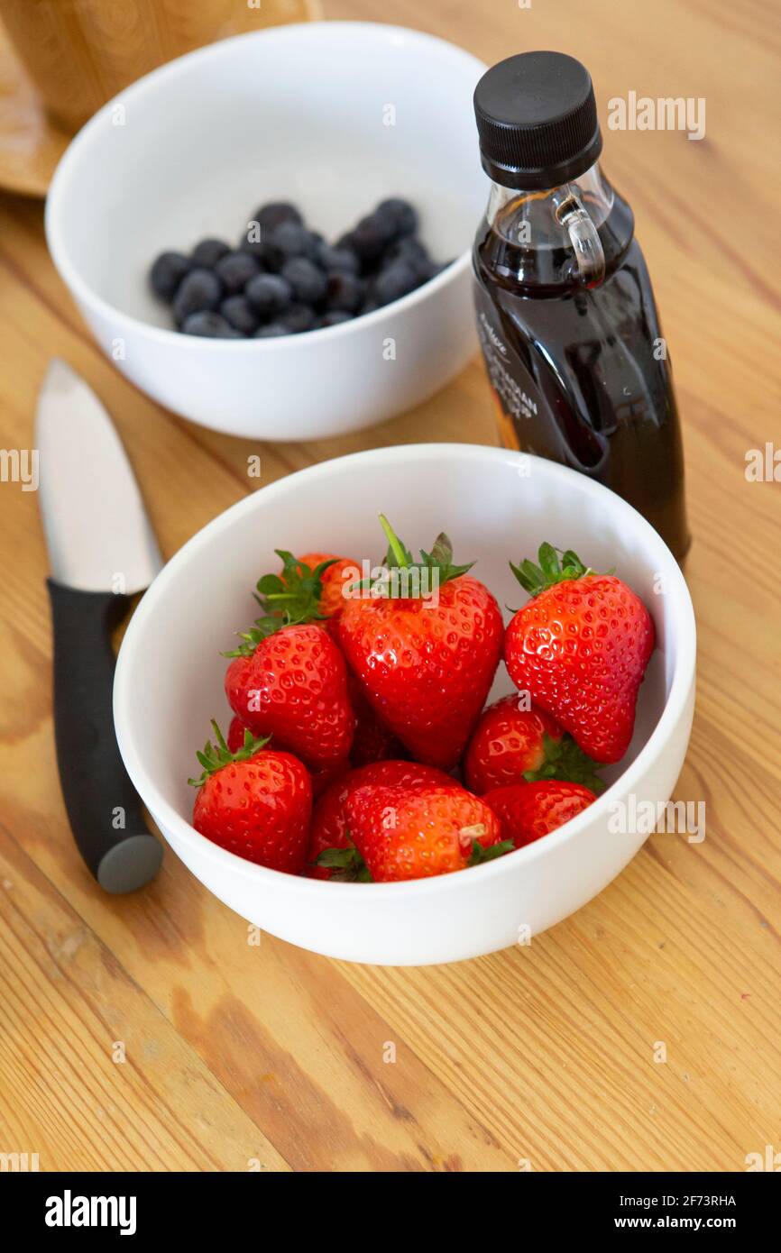 Fragole e sciroppo d'acero Foto Stock
