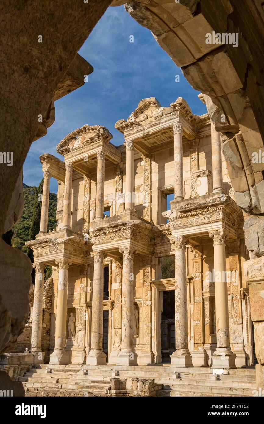 Biblioteca di Celso nell'antica città di Efeso, Turchia. Foto Stock