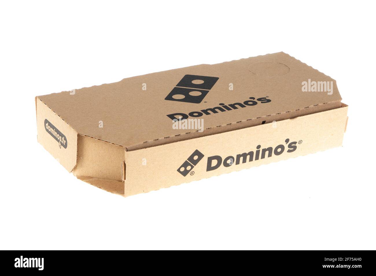 Bordeaux , Aquitaine Francia - 03 22 2021 : il marchio del logo della pizza di Dominos e il segno di testo sulla piccola scatola take away per andare ristorante Domino's pizze fast food Foto Stock