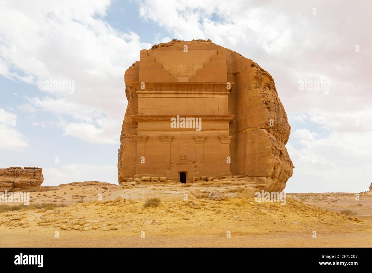 Tomba di Lihyan figlio di Kuza, conosciuta come Qasr AlFarid, la tomba più iconica di AlUla nella regione di Maha'in Saleh, Arabia Saudita Foto Stock