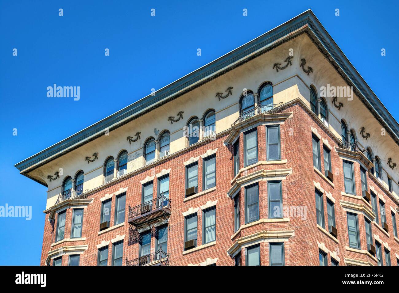 Il Chesterfield, i primi appartamenti alti di Richmond, accoglie ora gli studenti della VCU. Situato al 900 West Franklin Street. Foto Stock