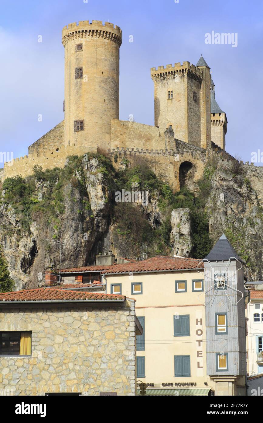 Francia, Ariege, Foix, 12 ° secolo castello cataro, molto restaurato nel 19 ° secolo Foto Stock