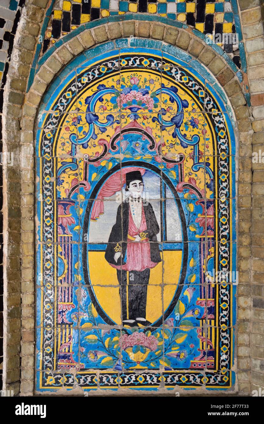 Iran, Teheran, Patrimonio dell'Umanità dell'UNESCO, Palazzo Golestan, Khalvat-e Karim Khani (ritiro Karim Khan), pannello di lavoro Tile Foto Stock