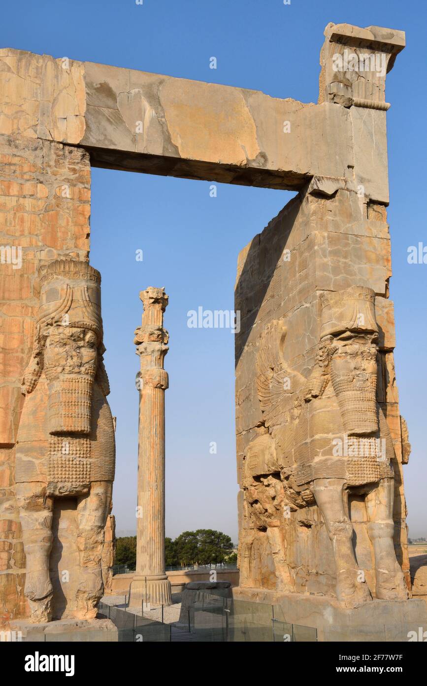 Iran, Persepolis, patrimonio mondiale dell'UNESCO, porta di tutte le nazioni (porta di Xerxes) Foto Stock