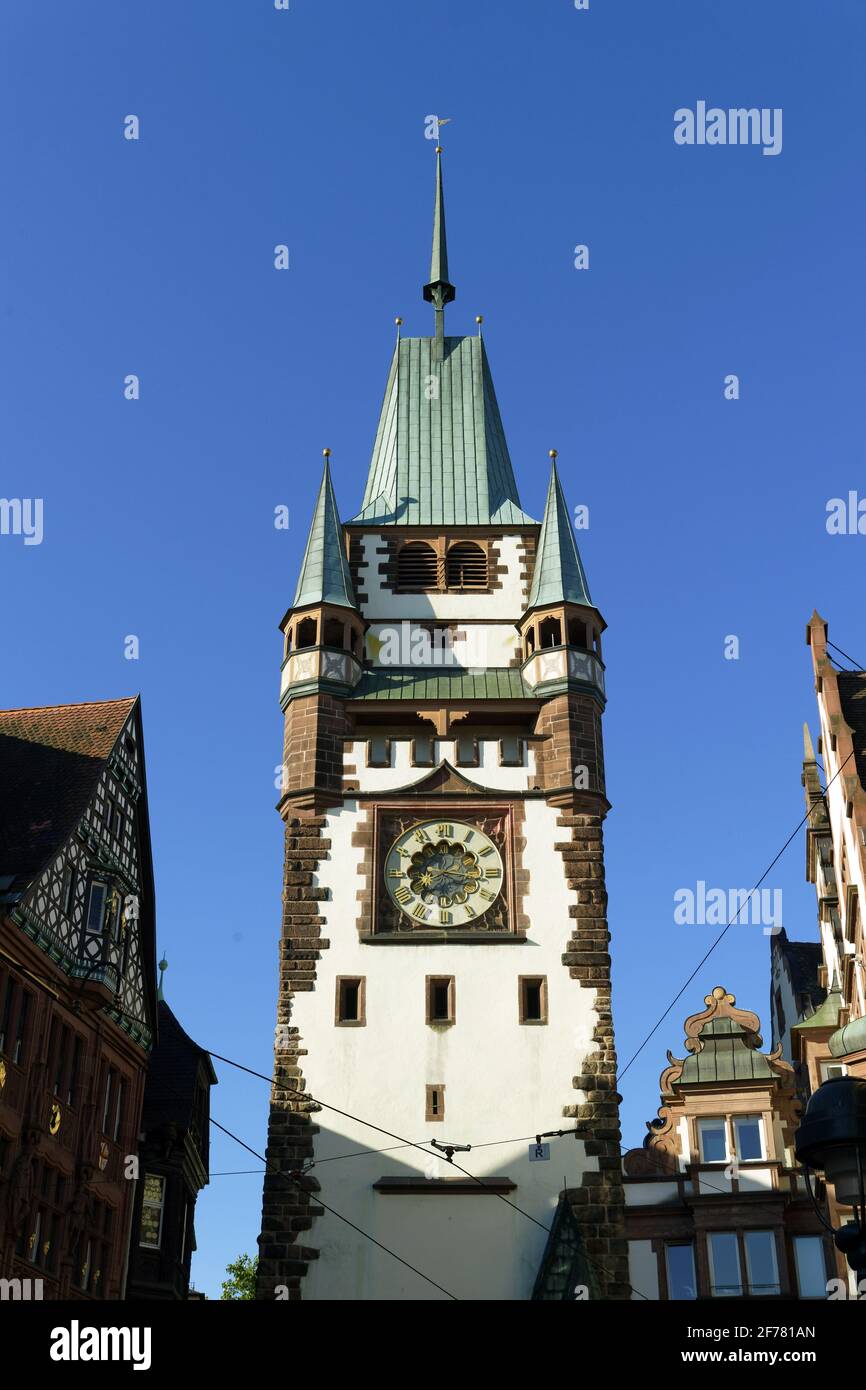 Germania, Baden Wurttemberg, Freiburg im Breisgau, il Martinstor una delle porte originali della città Foto Stock