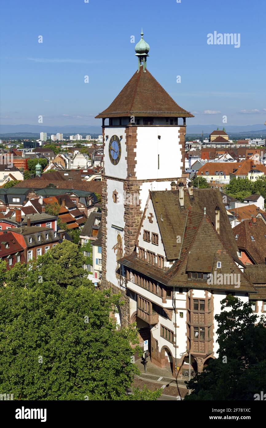Germania, Baden Wurttemberg, Freiburg im Breisgau, la torre Schwabentor Foto Stock