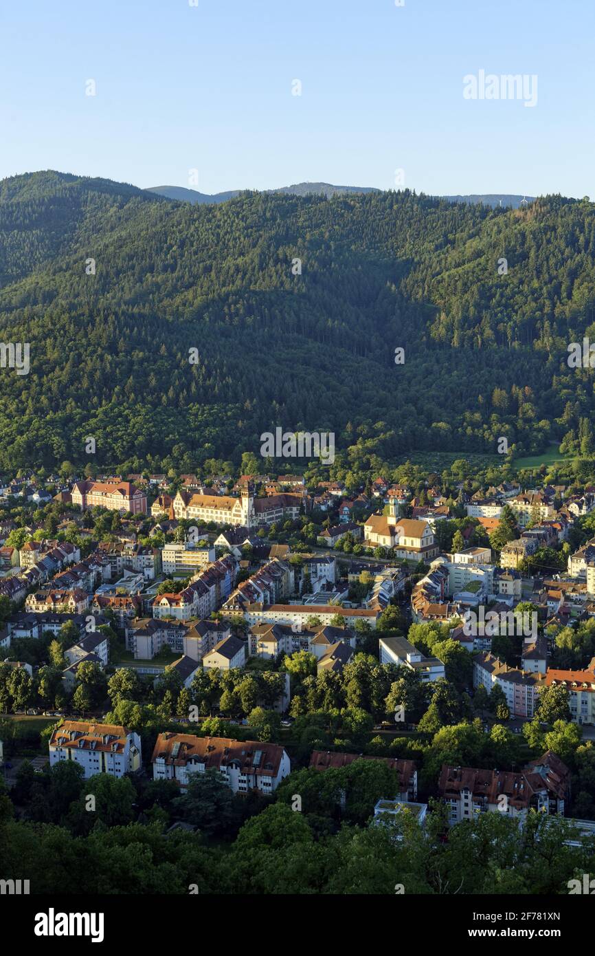 Germania, Baden Wurttemberg, Freiburg im Breisgau, vista dal Schlossberg Foto Stock