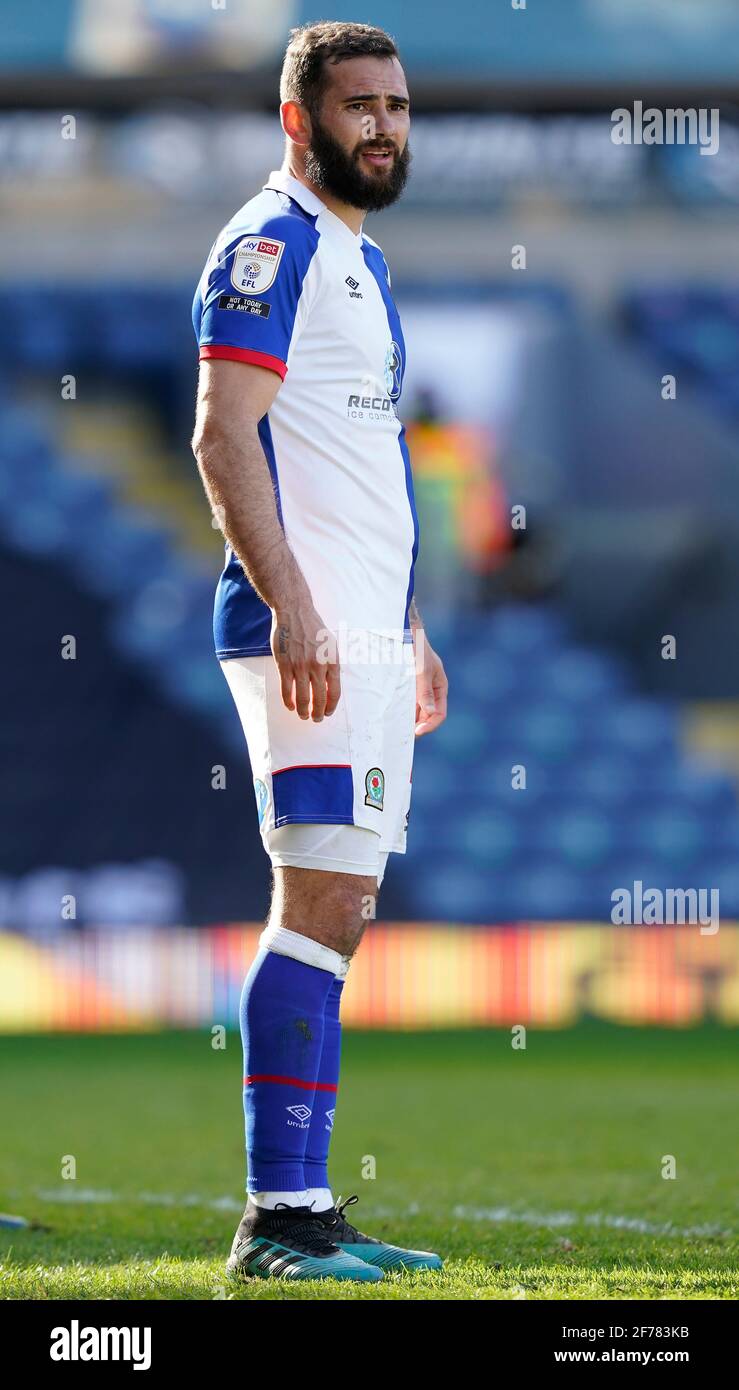 Blackburn, Regno Unito. 5 Aprile 2021. Bradley Johnson of Blackburn Rovers durante la partita del campionato Sky Bet all'Ewood Park di Blackburn. Data immagine: 5 aprile 2021. Il credito immagine dovrebbe essere: Andrew Yates/Sportimage Credit: Sportimage/Alamy Live News Foto Stock