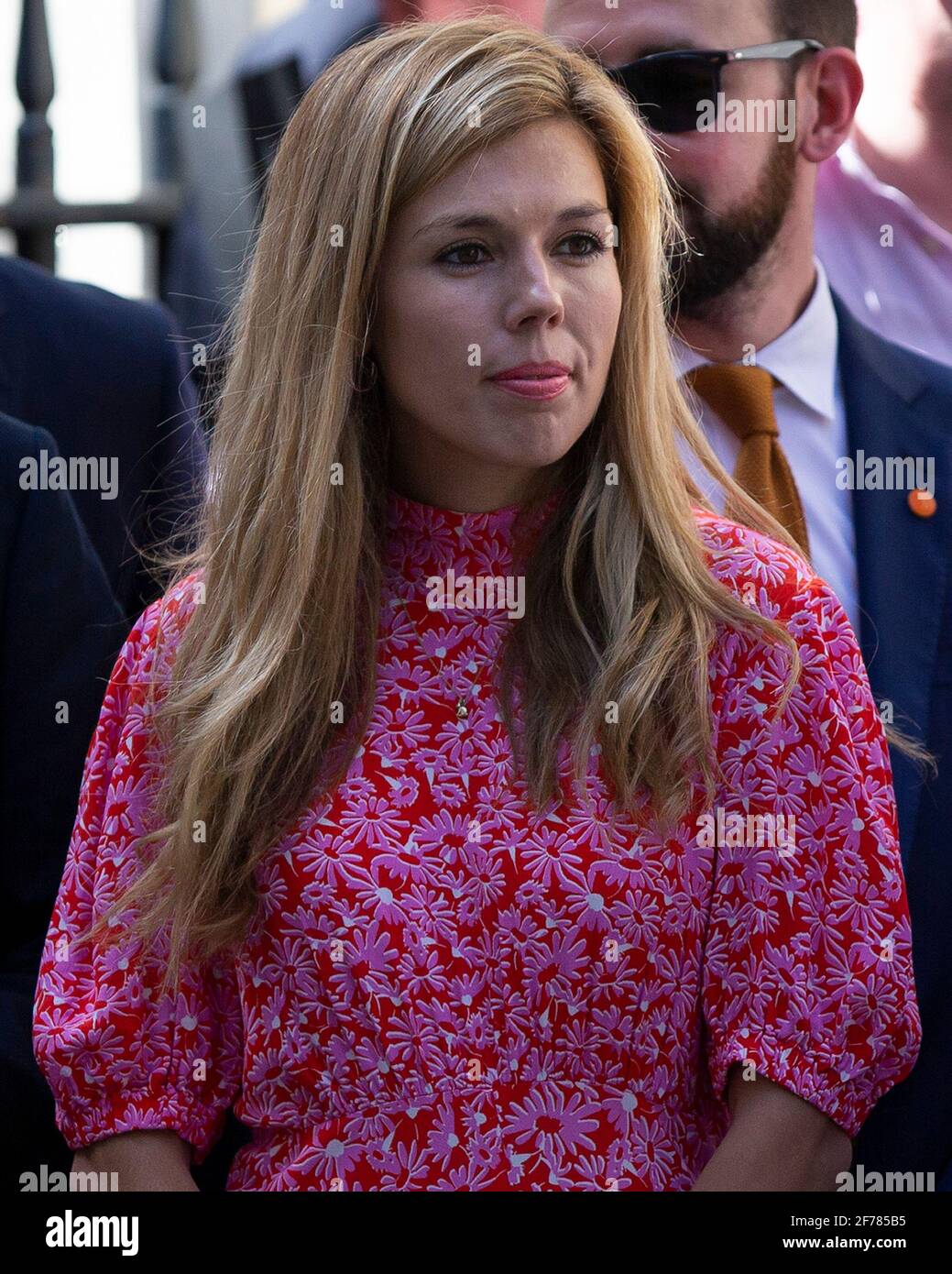 24/07/2019. Londra, Regno Unito. Carrie Symonds si trova a Downing Street, mentre Boris Johnson ha pronunciato il suo primo discorso come primo Ministro a Downing Street. Egli ha pronunciato il suo discorso dopo che Theresa May si è dimesso oggi. Photo credit: George Cracknell Wright Foto Stock