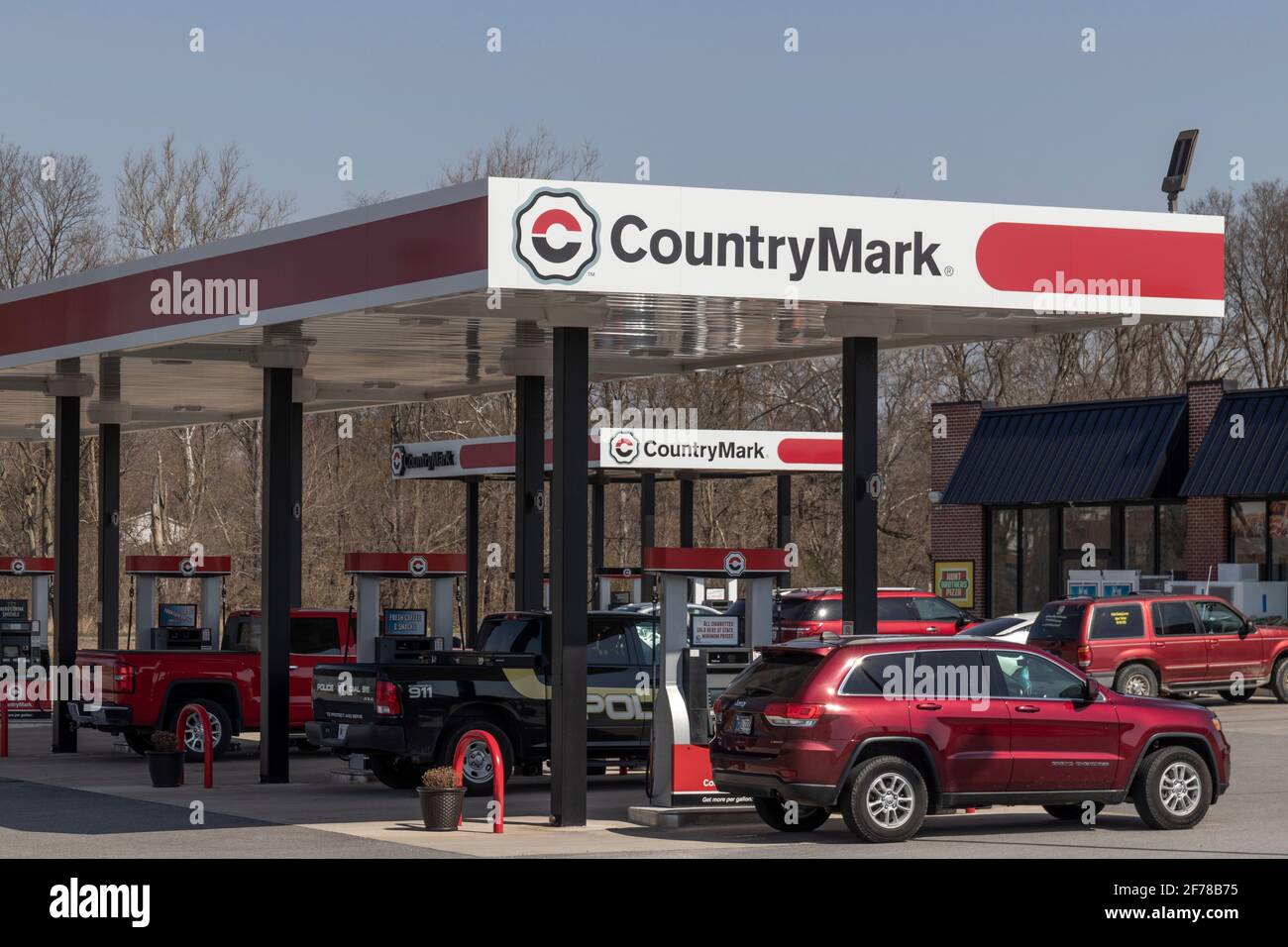 Delphi - circa 2021 aprile: Stazione di servizio CountryMark. CountryMark è il più grande acquirente di petrolio greggio nazionale dal bacino dell'Illinois. Foto Stock