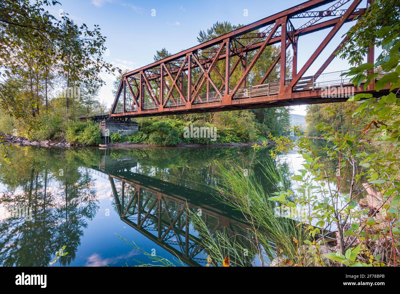 Reinig Bridge sul fiume Snoqualmie nella King County Washington Famoso come Ronette's Bridge nel classico show televisivo Twin Picchi Foto Stock
