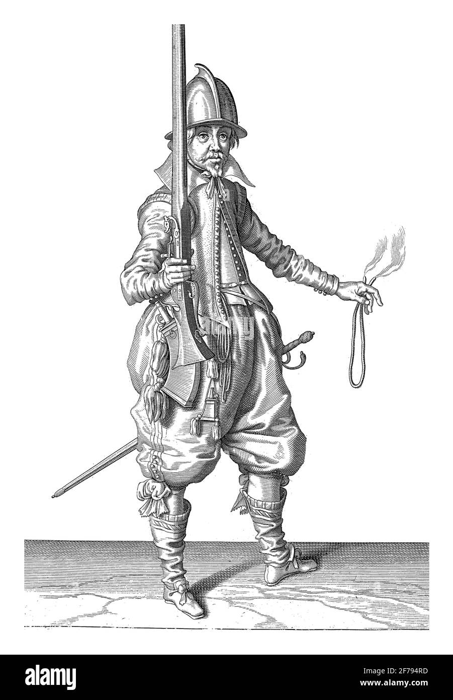 Un soldato, a lunghezza intera, a destra con un timone (un particolare tipo di arma da fuoco) con la mano destra, incisione vintage. Foto Stock