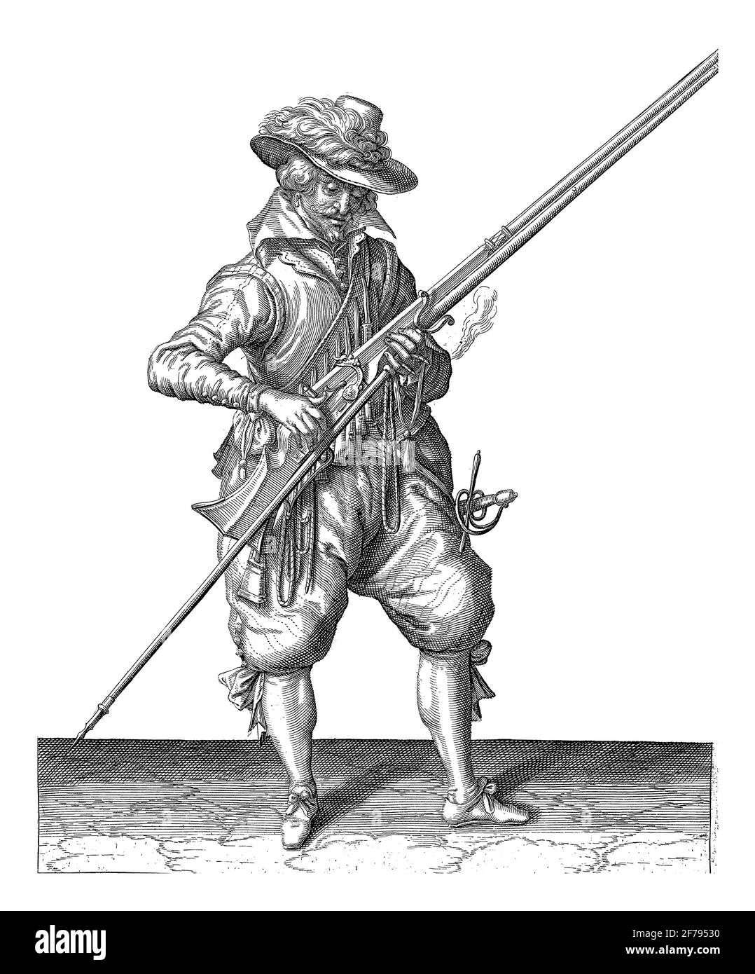 Un soldato, a lunghezza intera, a destra, che tiene un musket (un particolare tipo di arma da fuoco) con la mano sinistra sul lato destro, incisione vintage. Foto Stock