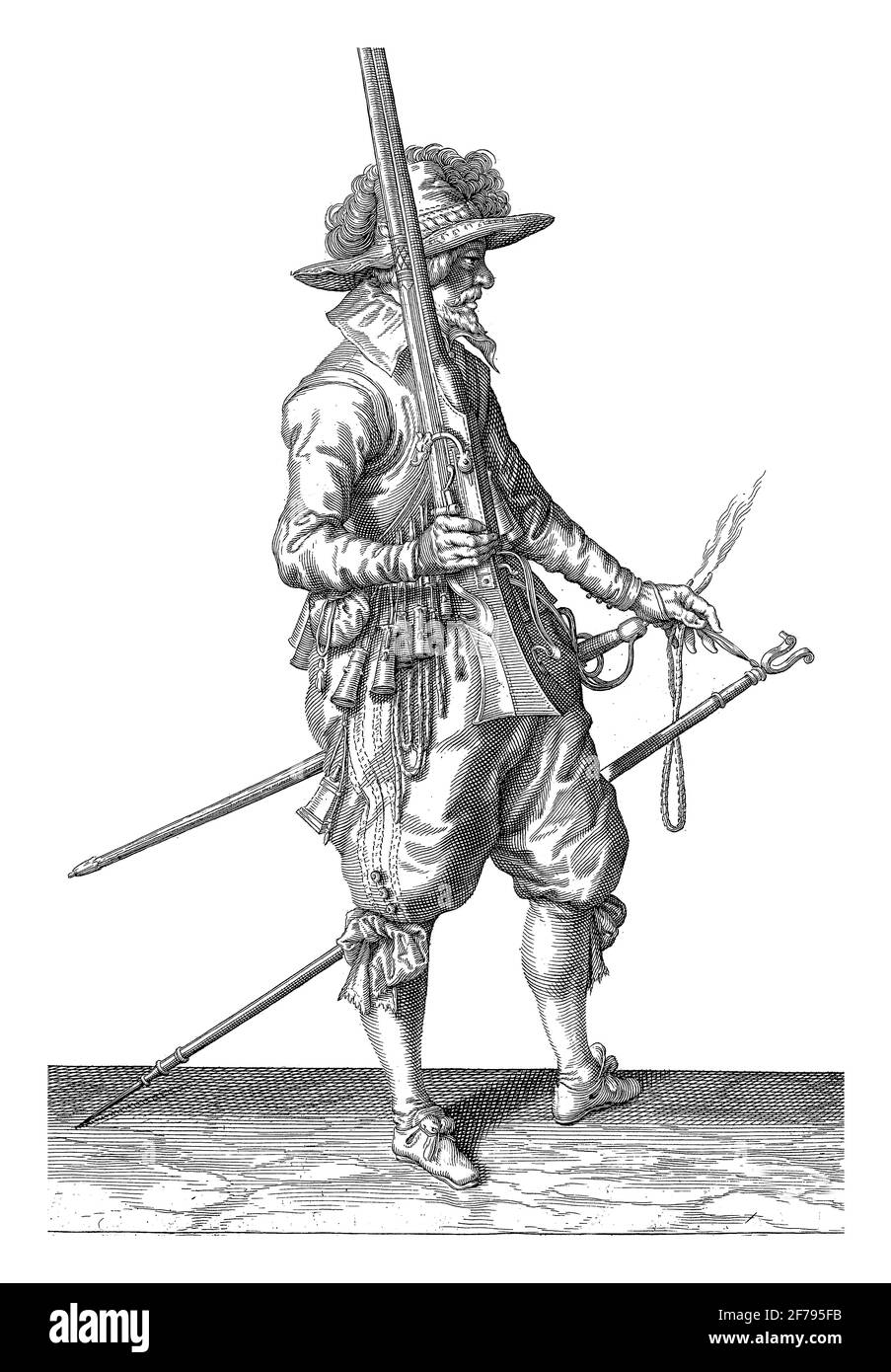 Un soldato, a lunghezza intera, a destra , che tiene un musket (un certo tipo di arma da fuoco), incisione d'annata. Foto Stock