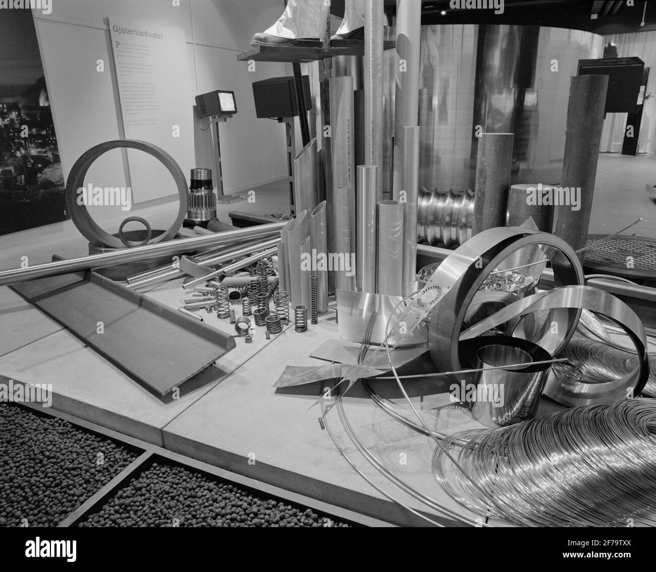 Documentazione di Ferrum. Montaggio a parete 'dall'acciaio al rottame'. Foto Stock