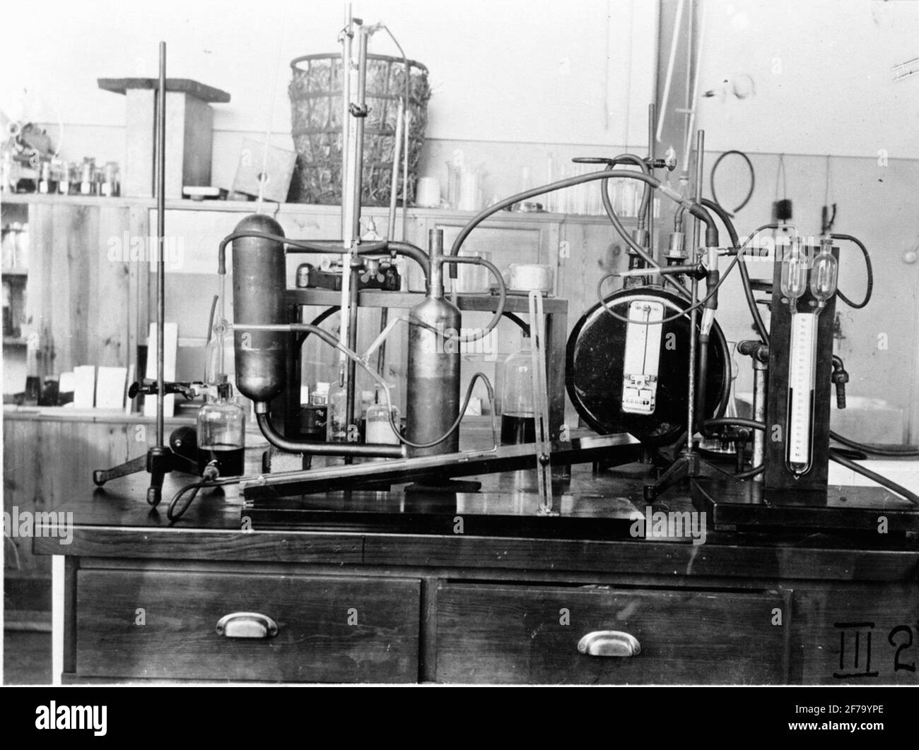 Il laboratorio Electrolux. Sperimenta le configurazioni in elux Lab. Il laboratorio sul piccolo saggio. Misurazione della caduta di pressione in abs. Foto Stock Il laboratorio Electrolux. Sperimenta le configurazioni in elux Lab. Il laboratorio sul piccolo saggio. Misurazione della caduta di pressione in abs. Foto Stock