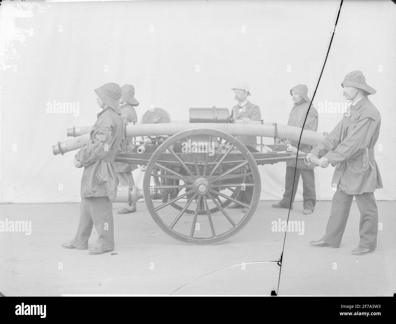 Acquistare spray antincendio per città. (La lastra di vetro presa in Köping). Foto Stock