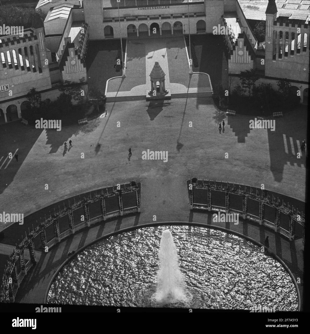 Immagine di Skiopticon con motivi della mostra baltica di Malmö nel 1914, esposizione dell'industria e dell'artigianato.del della mostra dal punto di vista degli uccelli. Foto Stock