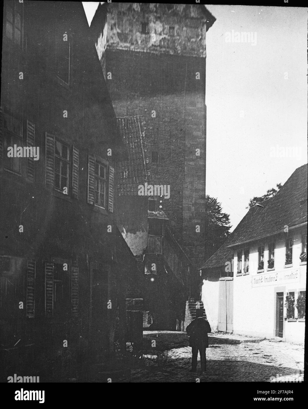 Immagine icona Skiopty con motivi dal centro della città di Münnerstadt.l'immagine è stata memorizzata in cartone etichettato: Spring Travel 1910. Münnerstadt 9. VII. Foto Stock Immagine icona Skiopty con motivi dal centro della città di Münnerstadt.l'immagine è stata memorizzata in cartone etichettato: Spring Travel 1910. Münnerstadt 9. VII. Foto Stock