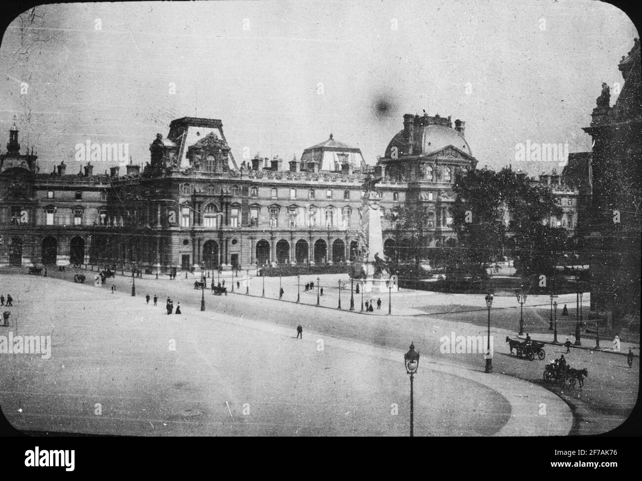 Immagine Skioptic con motivi di Lovren, Paris.l'immagine è stata memorizzata in cartone etichettato: Höstesan 1907. Bordeaux 2. Parigi 5. No: 21. Testo sull'immagine: 'Palais du Louvre'. Foto Stock