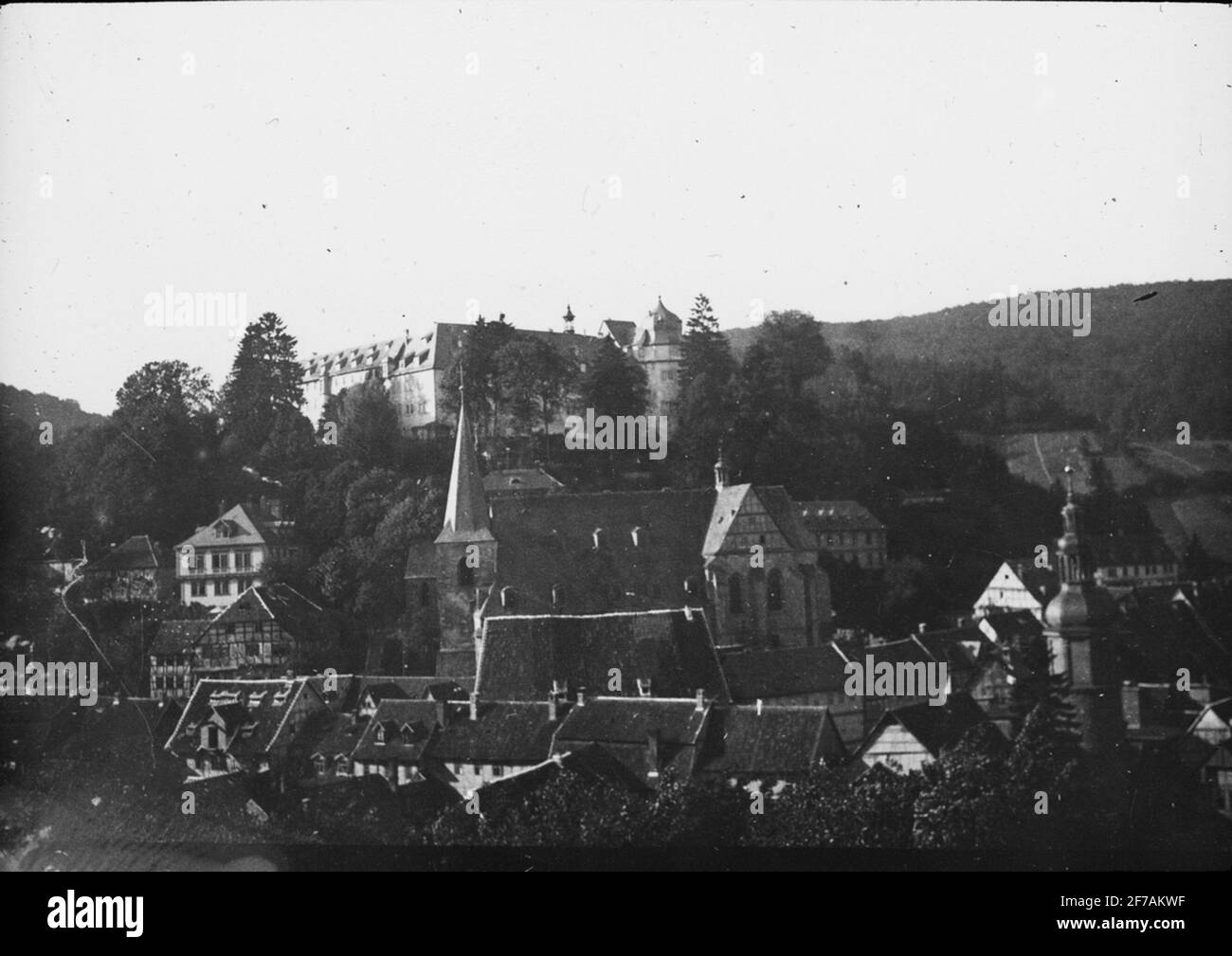 Immagine icona SkiopT con motivi della vista di Stolberg con Schloss Stolberg in altezza. L'immagine è stata conservata in cartone con etichetta: Spring Travel 1909. Stolberg 7. IX. Testo sull'immagine: 'Stolberg im Harz'. Foto Stock