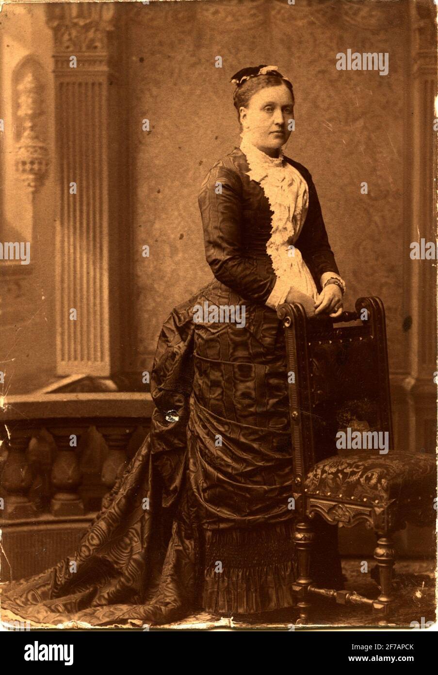 Ateljé ritratto di donna sconosciuta. Foto Stock