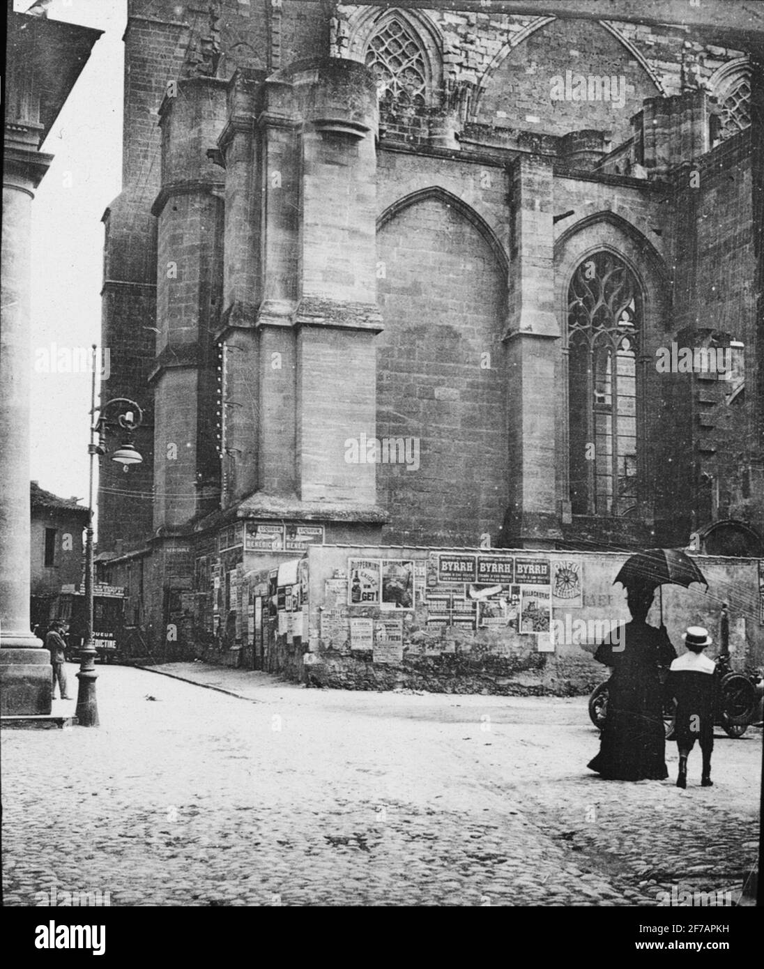 Skioptikonbild Med Motiv Av katedralen St. Just-and Saint-Pasteur Cattedrale di Narbonne. Foto Stock