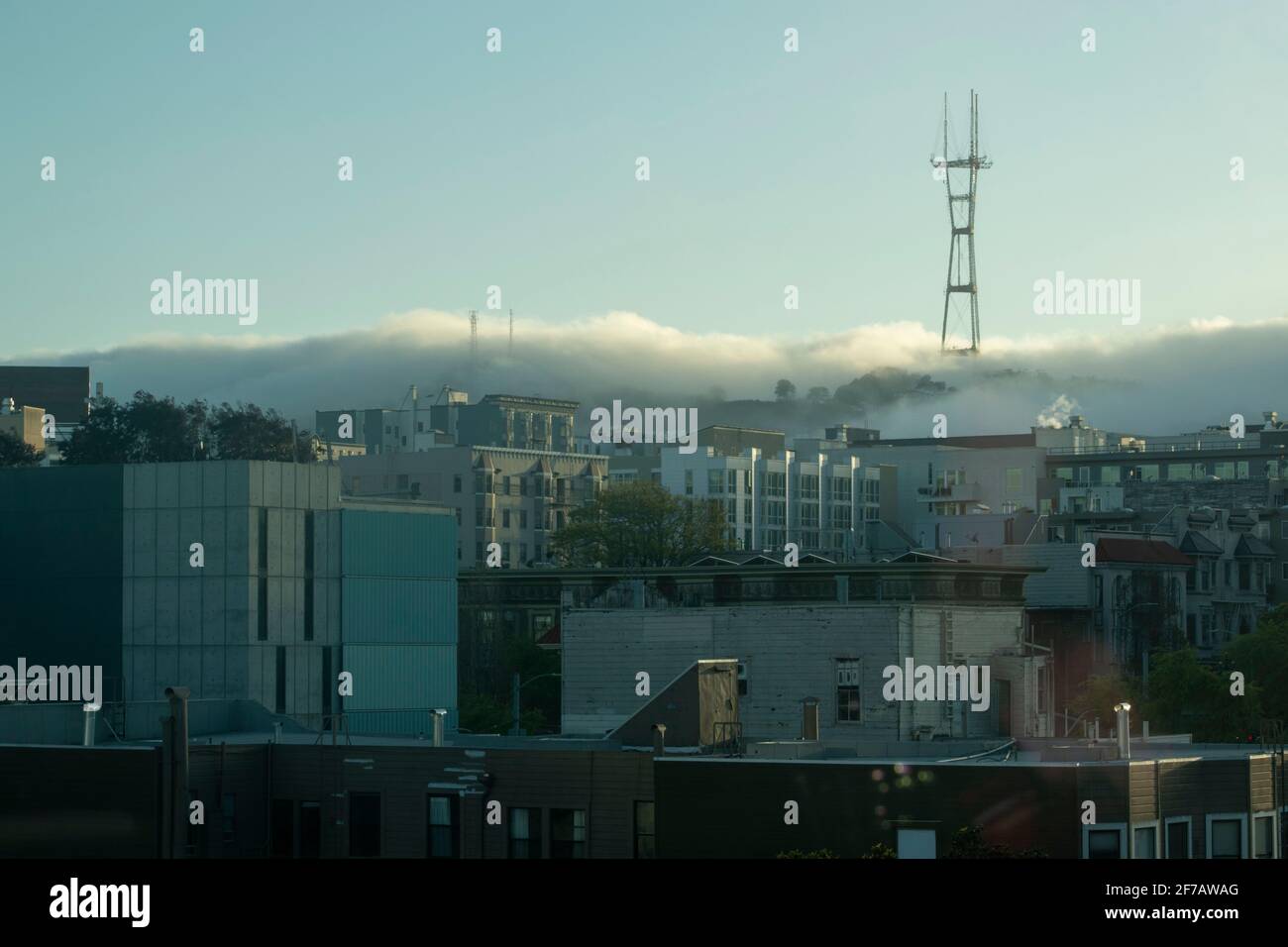 Le strade di San Francisco, California, USA offrono un po' per tutti. Foto Stock