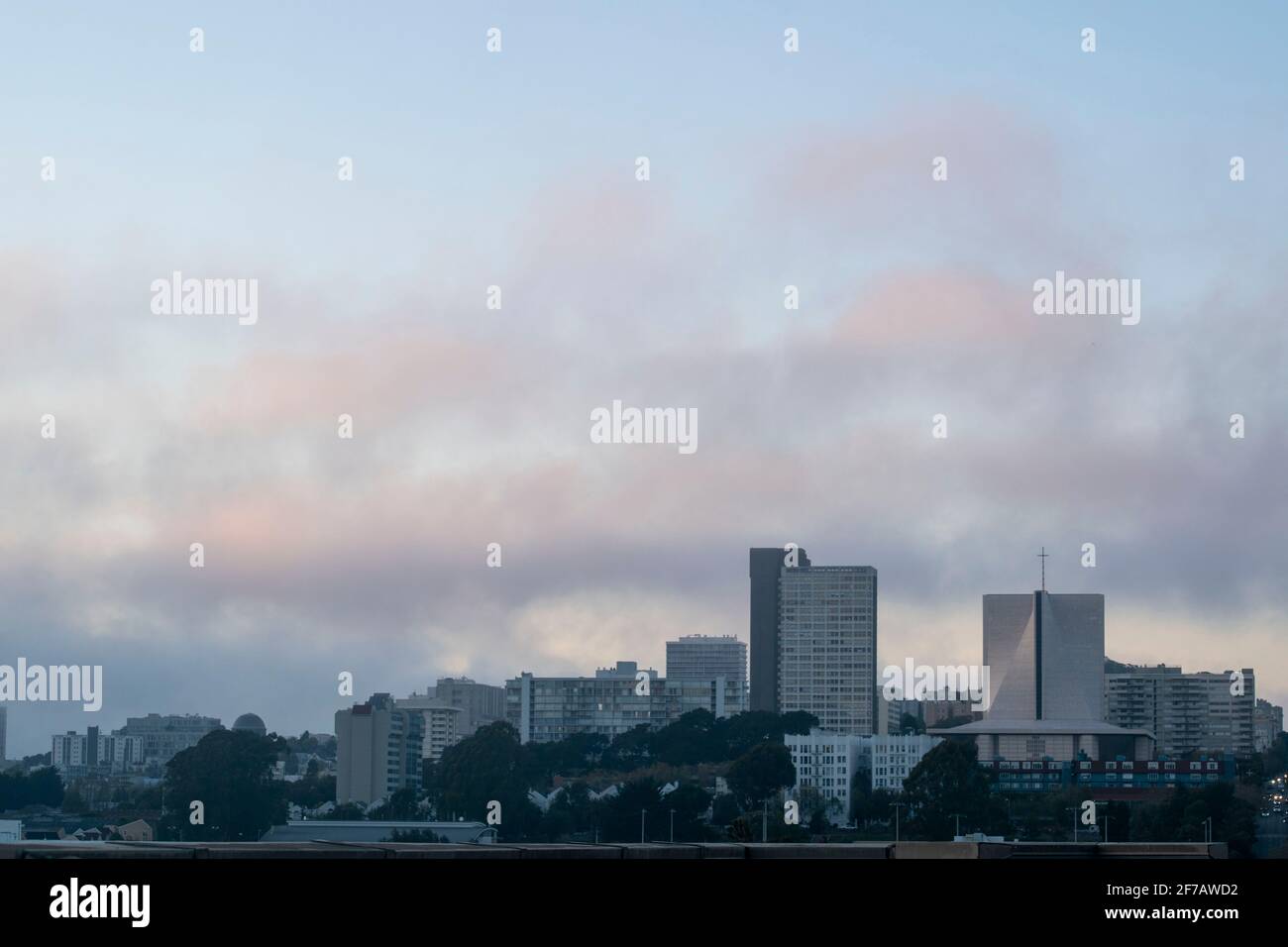 Le strade di San Francisco, California, USA offrono un po' per tutti. Foto Stock
