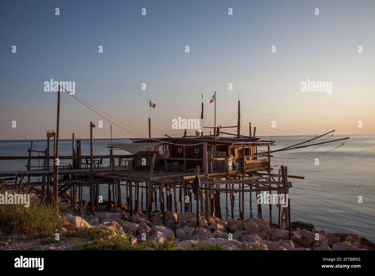 Primo piano di un Trabocco, reti da pesca italiane abruzzesi Foto Stock