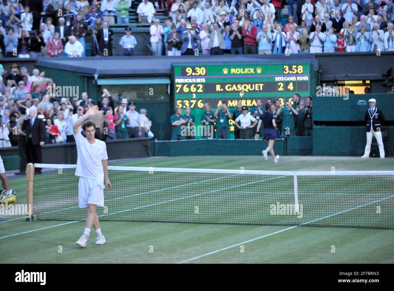 WIMBLEDON CAMPIONATI DI TENNIS 2008. 7° GIORNO 30/6/2008 ANDY MURRAY DOPO AVER BATTUTO R.GASQUET. IMMAGINE DAVID ASHDOWN Foto Stock