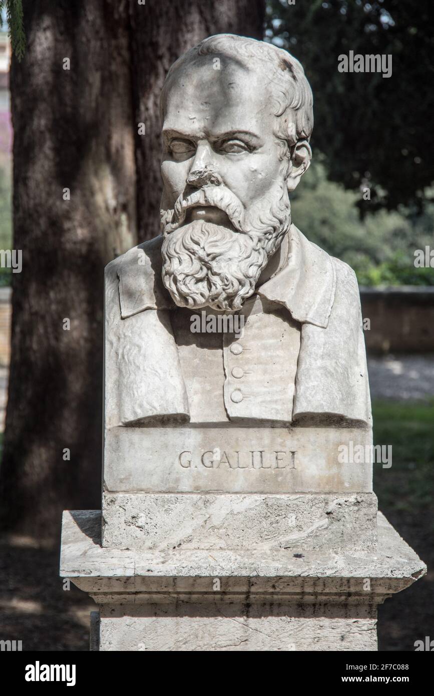 statua-galileo-galilei-immagini-e-fotografie-stock-ad-alta-risoluzione