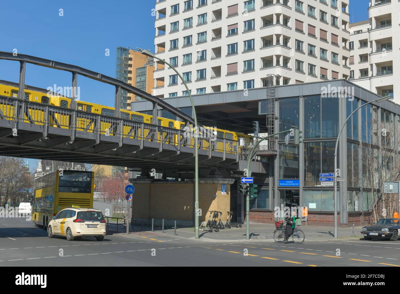 U-Bahnstation Mendelsohn-Bartholdy-Park, Mitte, Berlino, Germania Foto Stock