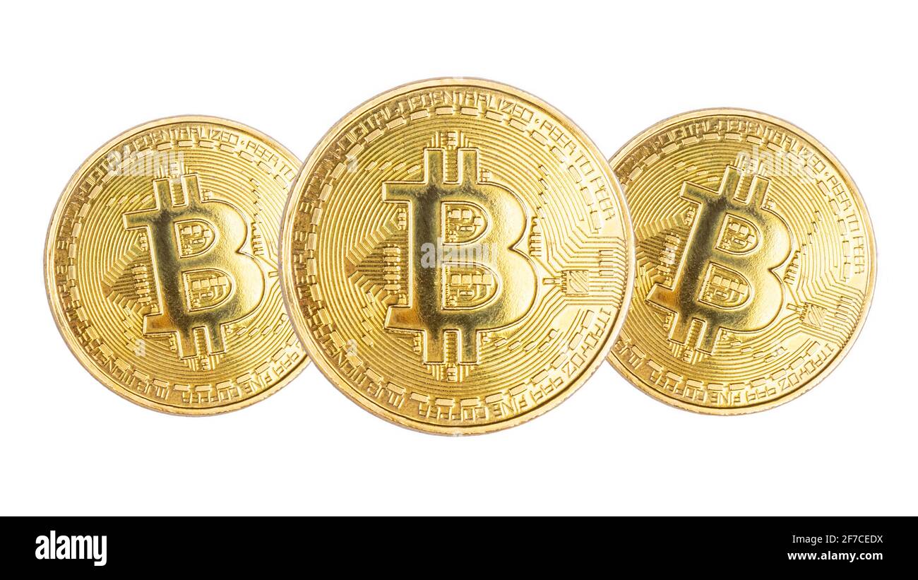 monete in valuta digitale moneta bitcoin per pagamenti internazionali online, tre monete isolate su sfondo bianco Foto Stock