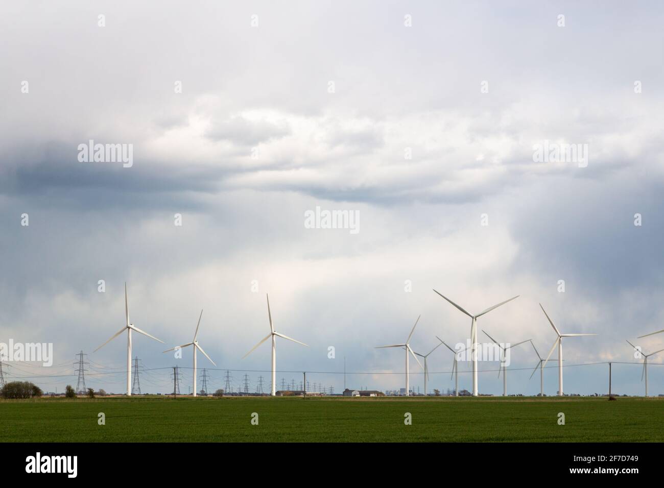 Turbine eoliche, fattoria eolica Little Cheyne, Romney Marsh, Kent, Regno Unito Foto Stock