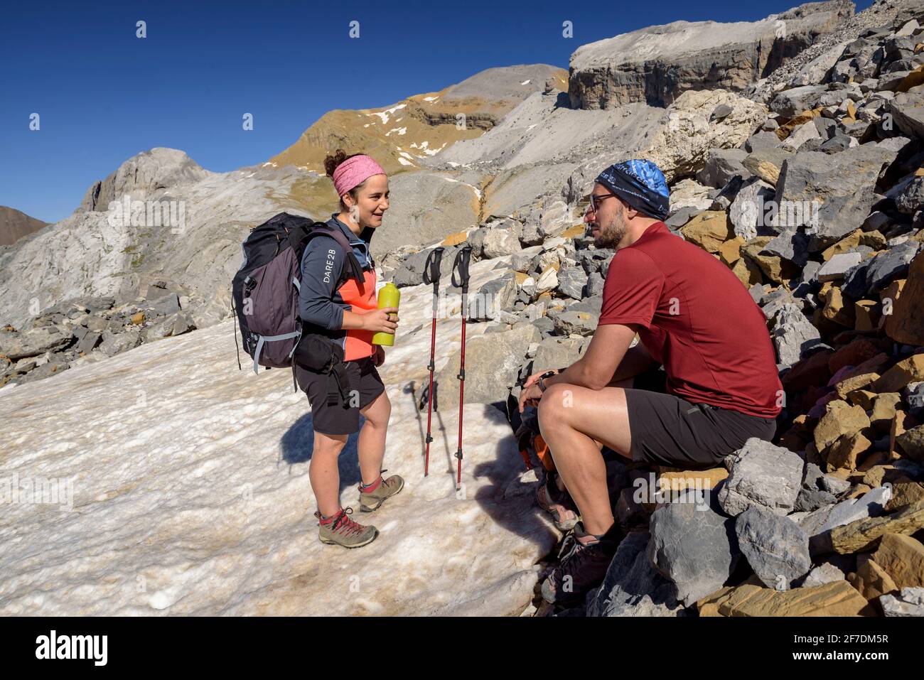 Trekking nel Parco Nazionale di Ordesa y Monte Perdido fino a Brèche de Roland (Huesca, Spagna, Pirenei) ESP: Trekking en el PN de Ordesa-Monte Perdido Foto Stock