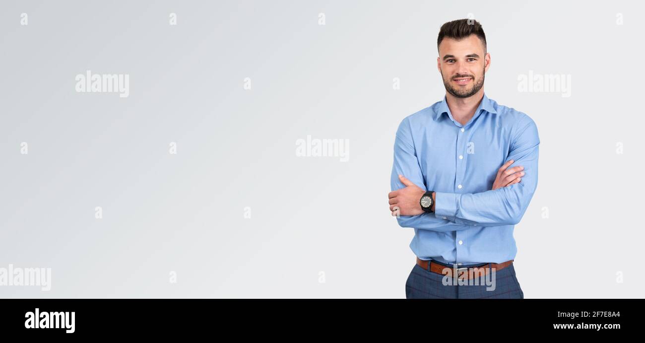 Uomo d'affari, professionista, studio girato con copy space sfondo Foto Stock