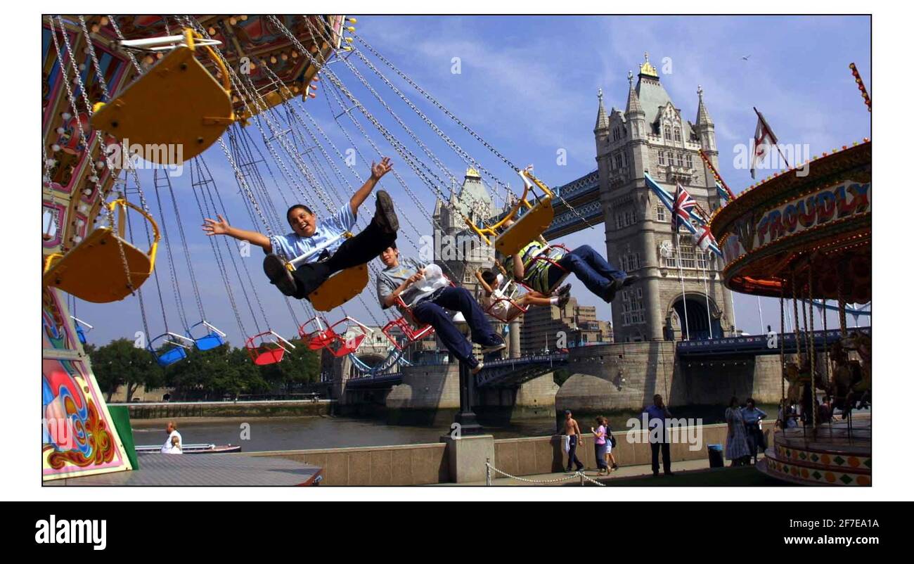 Sole a londra....... PIC David Sandison 16/8/2002 Foto Stock