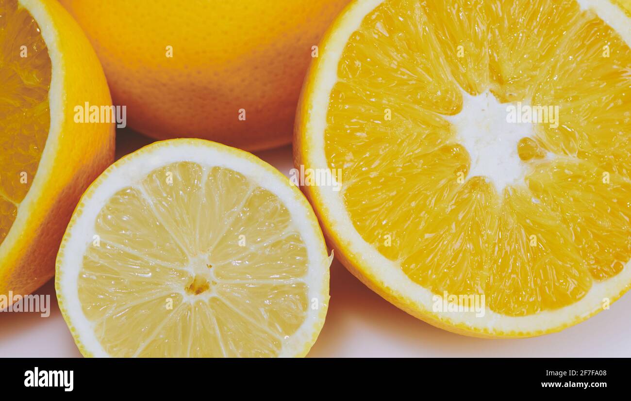 foto macro colore di metà limone e arancio Foto Stock
