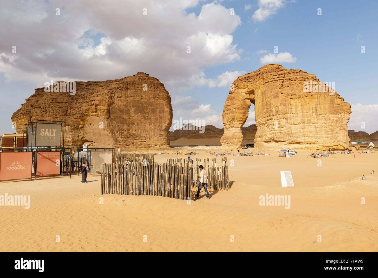Al Ula, Arabia Saudita, 19 2020 febbraio: Elephant Rock dove si svolge il festival invernale Tantora ad al Ula, Arabia Saudita Foto Stock