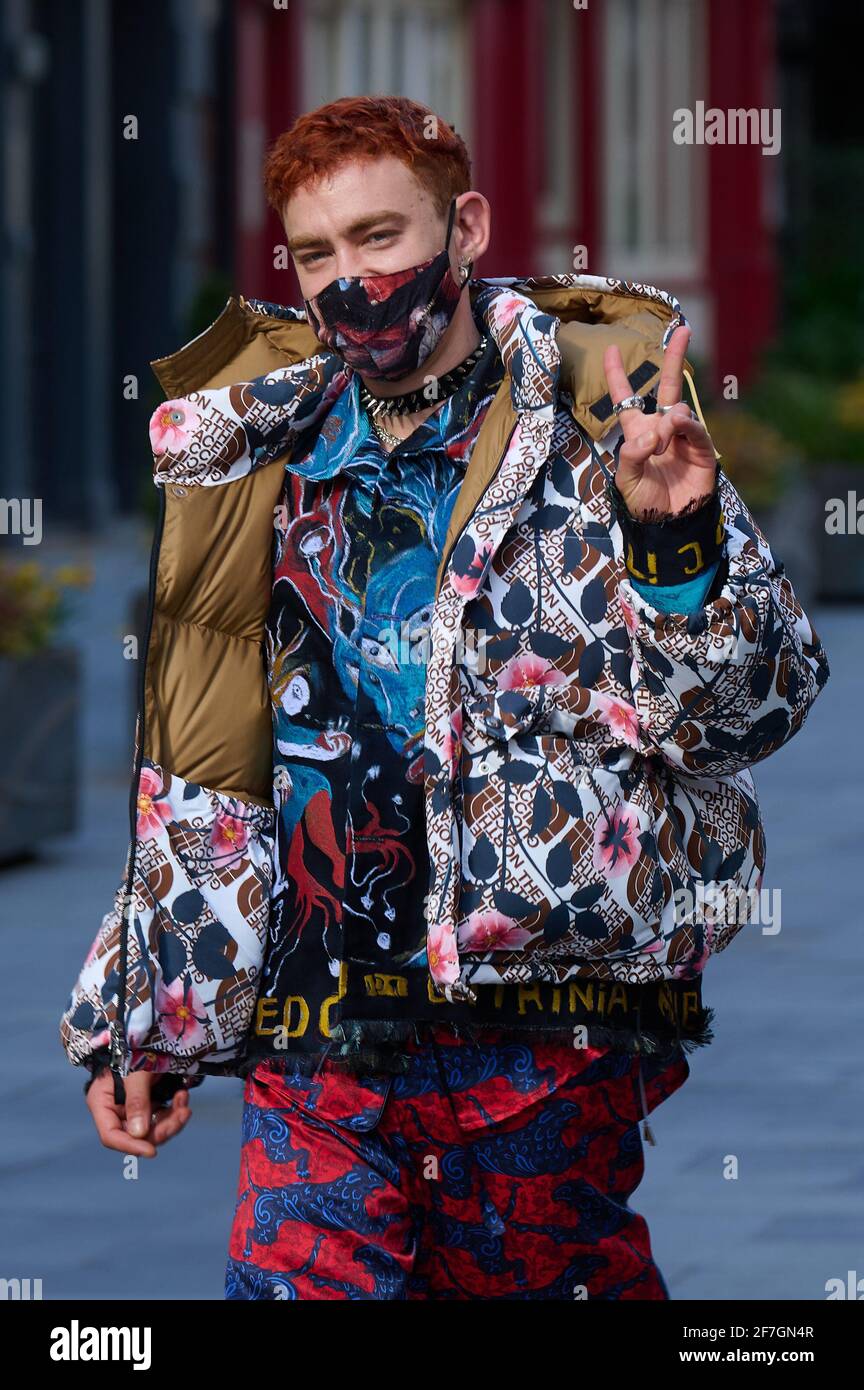 Olly Alexanderpicture fuori e circa a Londra Foto Stock